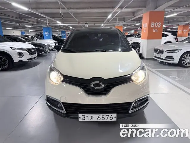 RENAULT KOREA QM3 2017 — 125 000 км, белый-перламутр, Корея — под ключ — фото 1