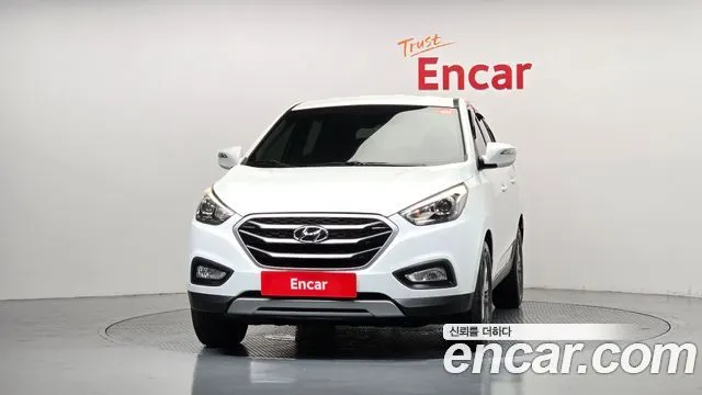 HYUNDAI TUCSON 2014 — 157 375 км, белый, Корея — под ключ — фото 3