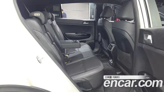 KIA SPORTAGE THE BOLD 2019 — 88 828 км, белый, Корея — под ключ — фото 12