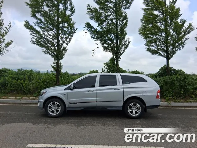 KGM KORANDO SPORTS 2014 — 74 000 км, серебристый, Корея — под ключ — фото 2