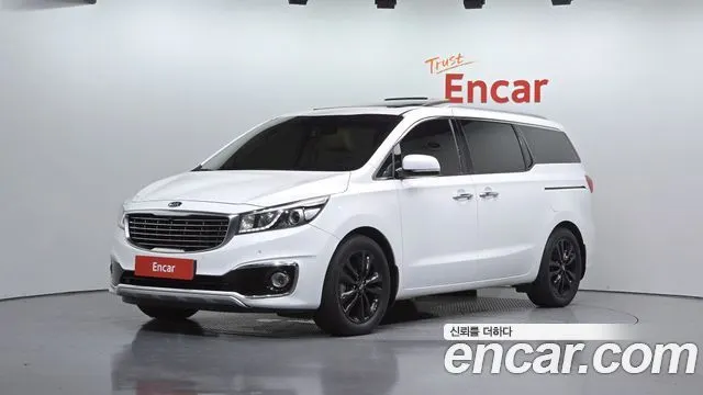 KIA CARNIVAL 2015 — 145 805 км, белый, Корея — под ключ — фото 1