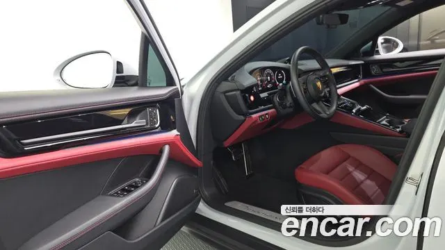 PORSCHE PANAMERA 2025 — 10 618 км, светло-серебристый, Корея — под ключ — фото 10