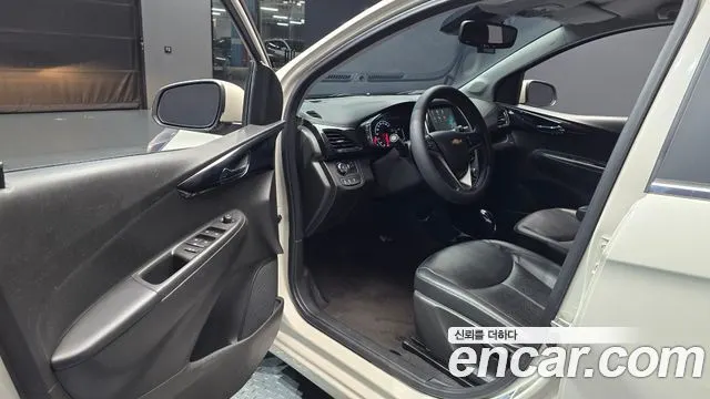 CHEVROLET SPARK 2016 — 96 669 км, белый-перламутр, Корея — под ключ — фото 10