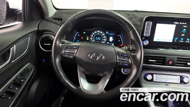 HYUNDAI KONA ELECTRIC 2019 — 126 870 км, белый, Корея — под ключ — фото 12