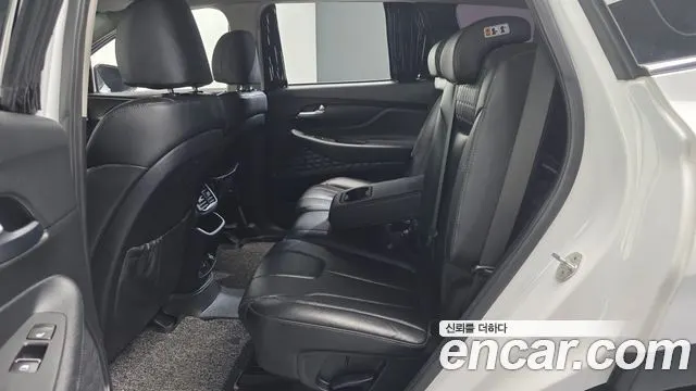 HYUNDAI SANTA FE 2019 — 142 722 км, белый, Корея — под ключ — фото 12