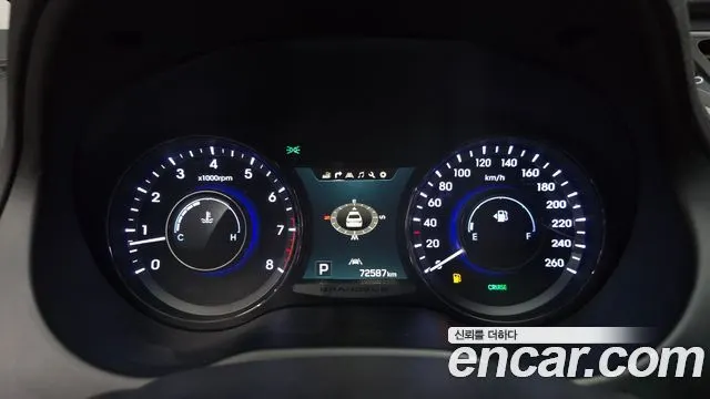 HYUNDAI GRANDEUR 2015 — 72 587 км, светло-серебристый, Корея — под ключ — фото 8