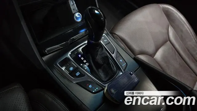HYUNDAI GRANDEUR 2015 — 72 587 км, светло-серебристый, Корея — под ключ — фото 9