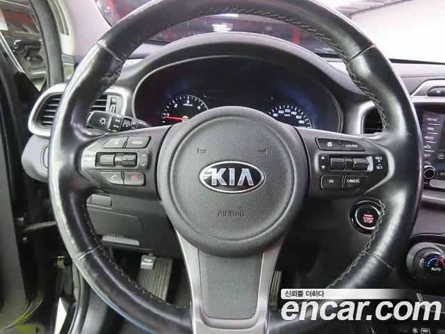 KIA SORENTO 2017 — 182 629 км, чёрный, Корея — под ключ — фото 8