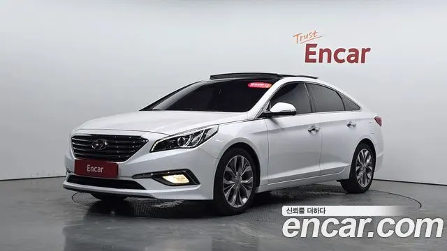 HYUNDAI SONATA 2017 — 154 619 км, белый, Корея — под ключ — фото 1