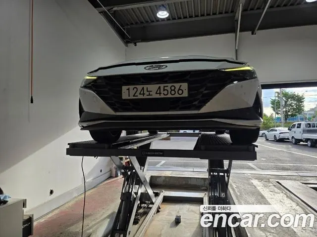 HYUNDAI AVANTE HYBRID — из Кореи под ключ