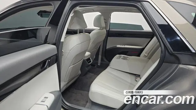 HYUNDAI GRANDEUR 2023 — 83 793 км, светло-золотистый, Корея — под ключ — фото 11