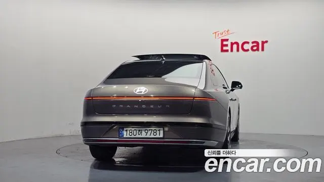 HYUNDAI GRANDEUR 2023 — 83 793 км, светло-золотистый, Корея — под ключ — фото 4