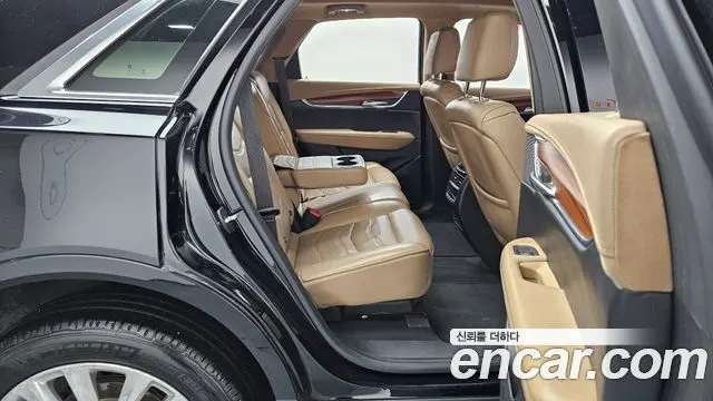 CADILLAC XT5 2019 — 123 065 км, чёрный, Корея — под ключ — фото 12
