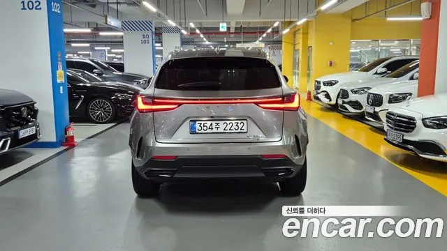 LEXUS NX350H 2026 — 5 150 км, светло-золотистый, Корея — под ключ — фото 4