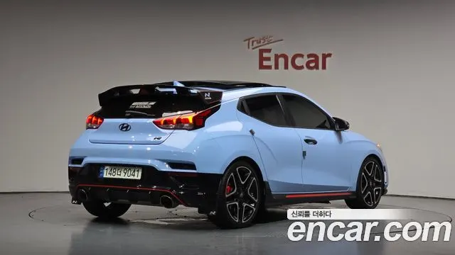 HYUNDAI VELOSTER — из Кореи под ключ