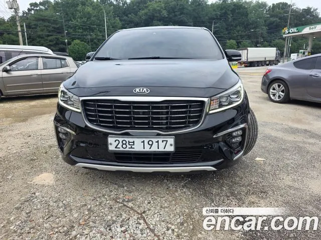 KIA CARNIVAL 2019 — 192 800 км, чёрный, Корея — под ключ — фото 1
