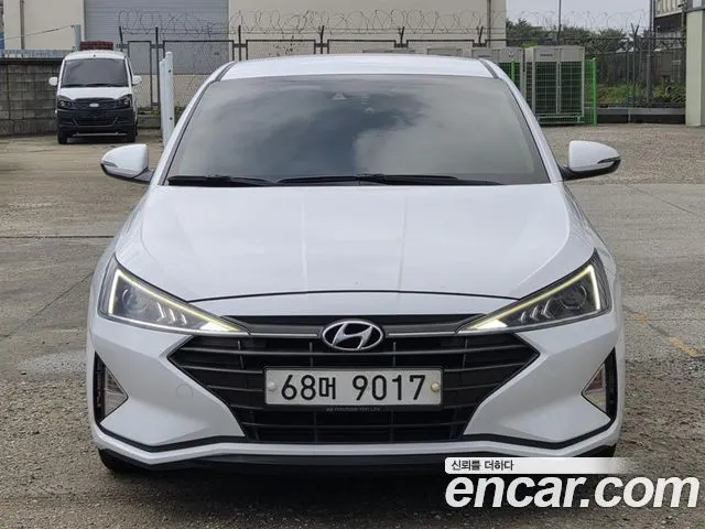 HYUNDAI AVANTE 2019 — 153 205 км, белый, Корея — под ключ — фото 2