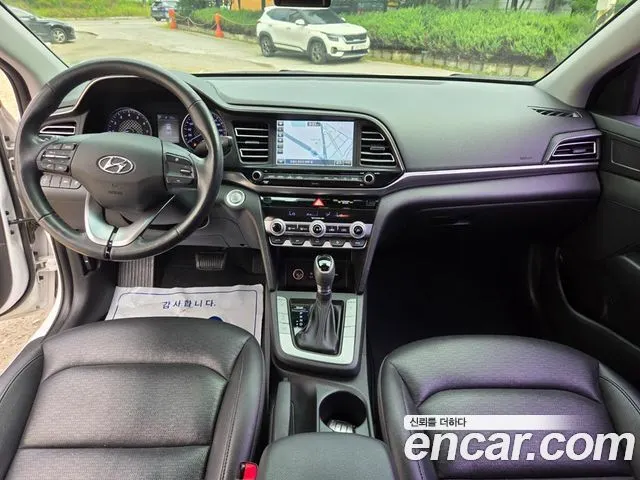 HYUNDAI AVANTE 2019 — 153 205 км, белый, Корея — под ключ — фото 7