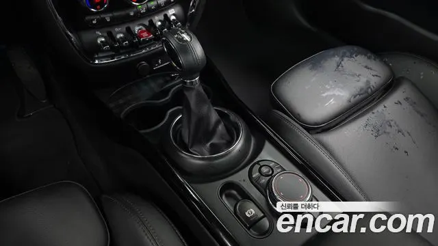 MINI COOPER CLUBMAN 2019 — 102 930 км, серебристо-серый, Корея — под ключ — фото 9