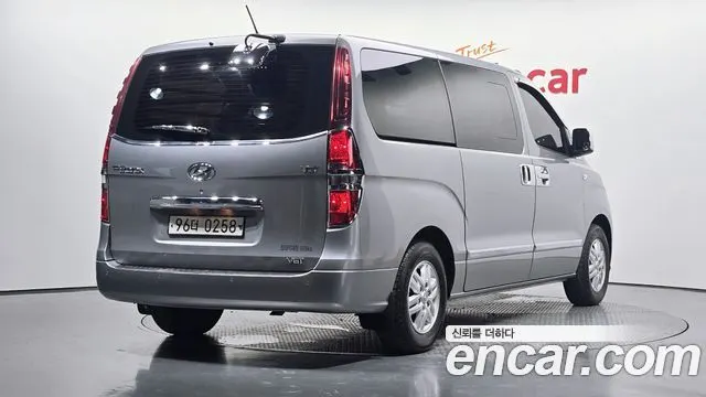 HYUNDAI GRAND STAREX — из Кореи под ключ