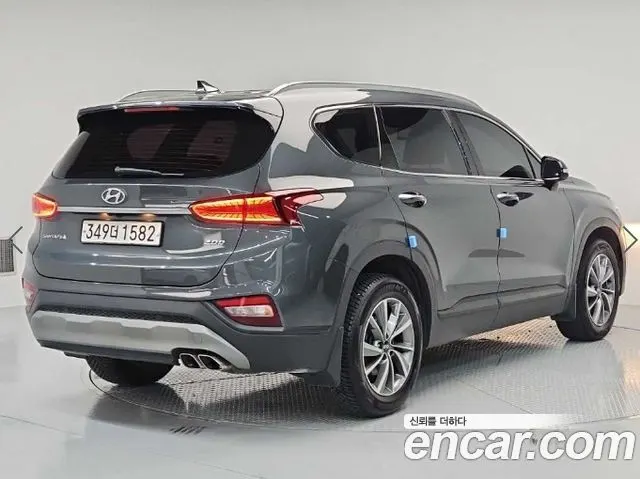 HYUNDAI SANTA FE 2019 — 230 675 км, салатовый, Корея — под ключ — фото 4