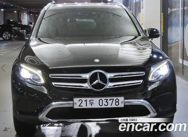 MERCEDES-BENZ GLC-CLASS X253 2017 — 159 867 км, чёрный, Корея — под ключ — фото 2