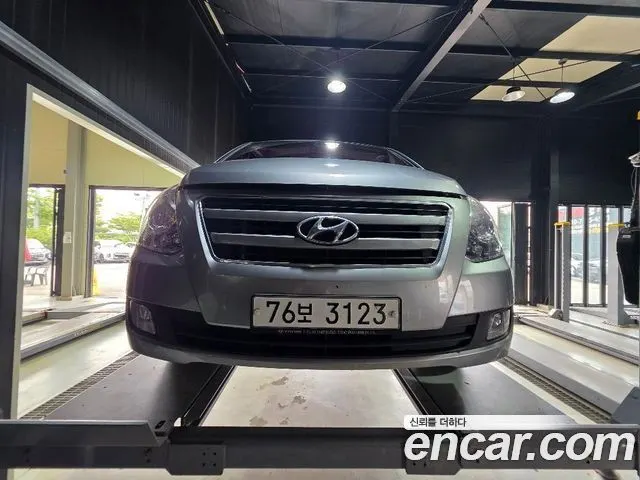 HYUNDAI GRAND STAREX 2018 — 180 429 км, серебристый, Корея — под ключ — фото 5
