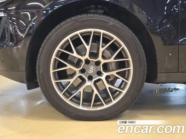 PORSCHE MACAN 2016 — 53 600 км, чёрный, Корея — под ключ — фото 5