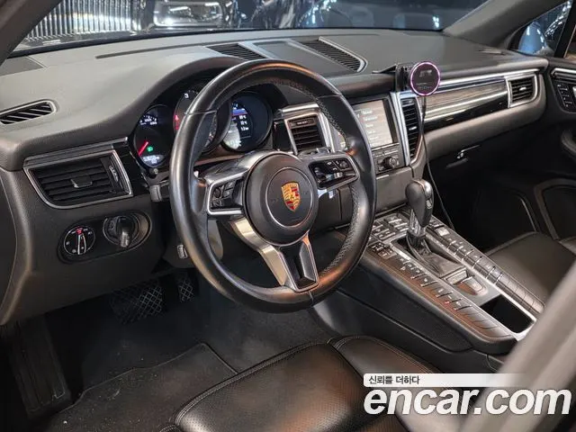 PORSCHE MACAN 2016 — 53 600 км, чёрный, Корея — под ключ — фото 9
