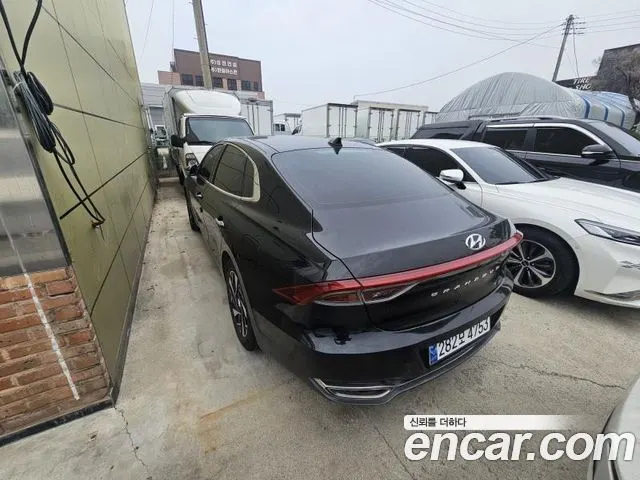 HYUNDAI GRANDEUR HYBRID 2023 — 90 000 км, чёрный, Корея — под ключ — фото 3