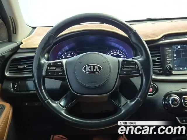 KIA SORENTO 2018 — 191 930 км, белый, Корея — под ключ — фото 9