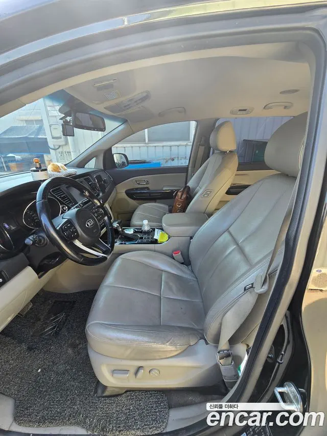 KIA CARNIVAL 2019 — 183 400 км, чёрный, Корея — под ключ — фото 7