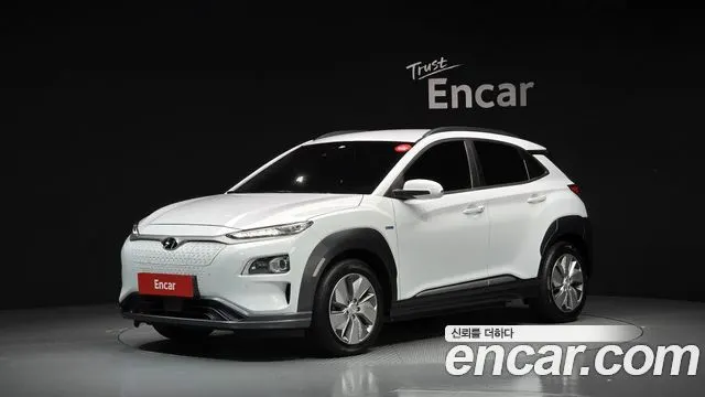 HYUNDAI KONA ELECTRIC 2020 — 123 988 км, белый, Корея — под ключ — фото 1