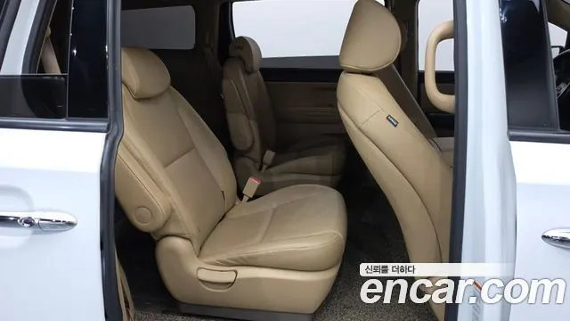 KIA CARNIVAL 2019 — 125 459 км, белый, Корея — под ключ — фото 11