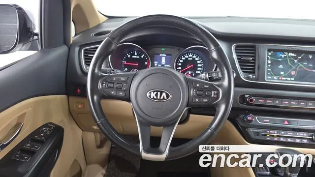 KIA CARNIVAL 2019 — 125 459 км, белый, Корея — под ключ — фото 12