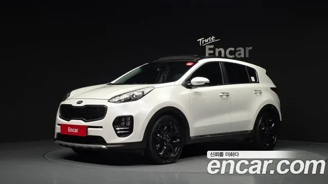 KIA SPORTAGE 2017 — 207 338 км, белый, Корея — под ключ — фото 1