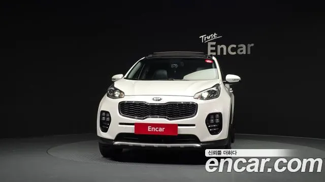 KIA SPORTAGE 2017 — 207 338 км, белый, Корея — под ключ — фото 3