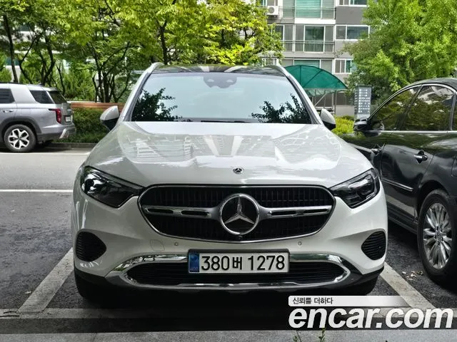 MERCEDES-BENZ GLC-CLASS X254 2025 — 30 752 км, белый, Корея — под ключ — фото 2