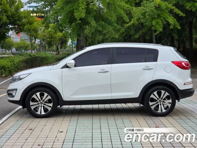 KIA SPORTAGE R 2012 — 182 538 км, белый, Корея — под ключ — фото 3