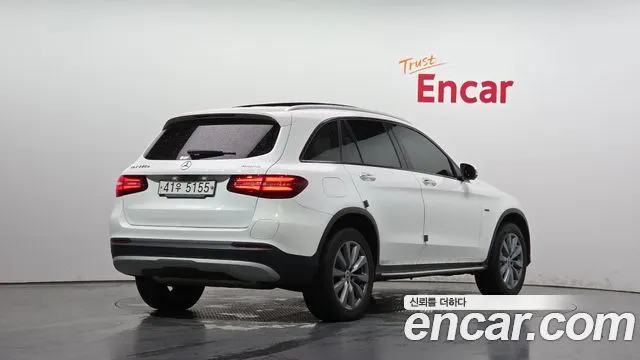 MERCEDES-BENZ GLC-CLASS X253 2019 — 132 478 км, белый, Корея — под ключ — фото 2
