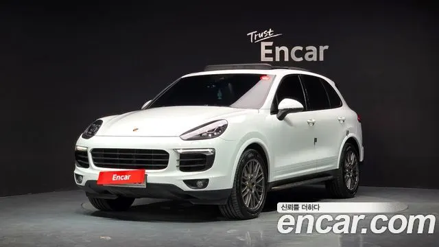 PORSCHE CAYENNE 2017 — 166 377 км, белый, Корея — под ключ — фото 1