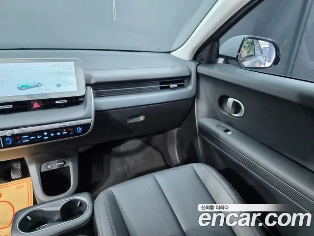 HYUNDAI IONIQ 5 2023 — 16 429 км, серебристо-серый, Корея — под ключ — фото 8