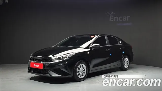 KIA K3 2023 — 13 883 км, чёрный, Корея — под ключ — фото 1