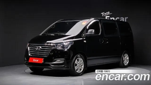 HYUNDAI GRAND STAREX 2019 — 92 581 км, чёрный, Корея — под ключ — фото 1