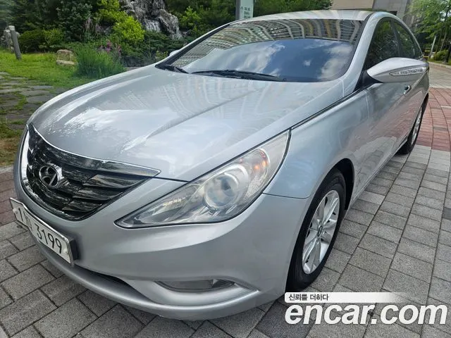 HYUNDAI SONATA 2010 — 121 000 км, серебристый, Корея — под ключ — фото 12