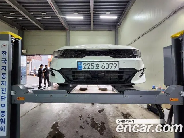 KIA K5 — из Кореи под ключ