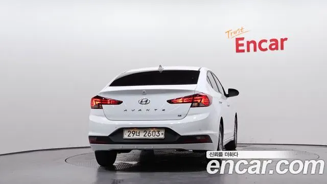 HYUNDAI AVANTE 2019 — 135 194 км, белый, Корея — под ключ — фото 4