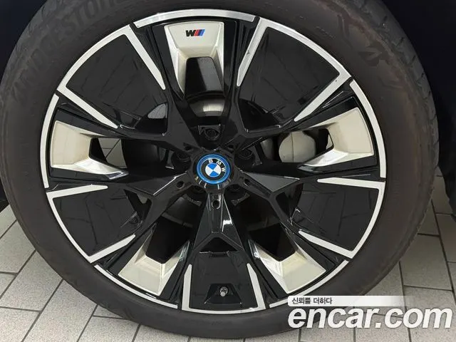 BMW IX3 2023 — 61 273 км, светло-золотистый, Корея — под ключ — фото 5