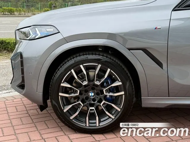 BMW X6 2026 — 4 075 км, серебристо-серый, Корея — под ключ — фото 5