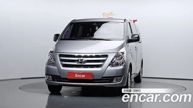 HYUNDAI GRAND STAREX 2016 — 53 059 км, серебристый, Корея — под ключ — фото 3